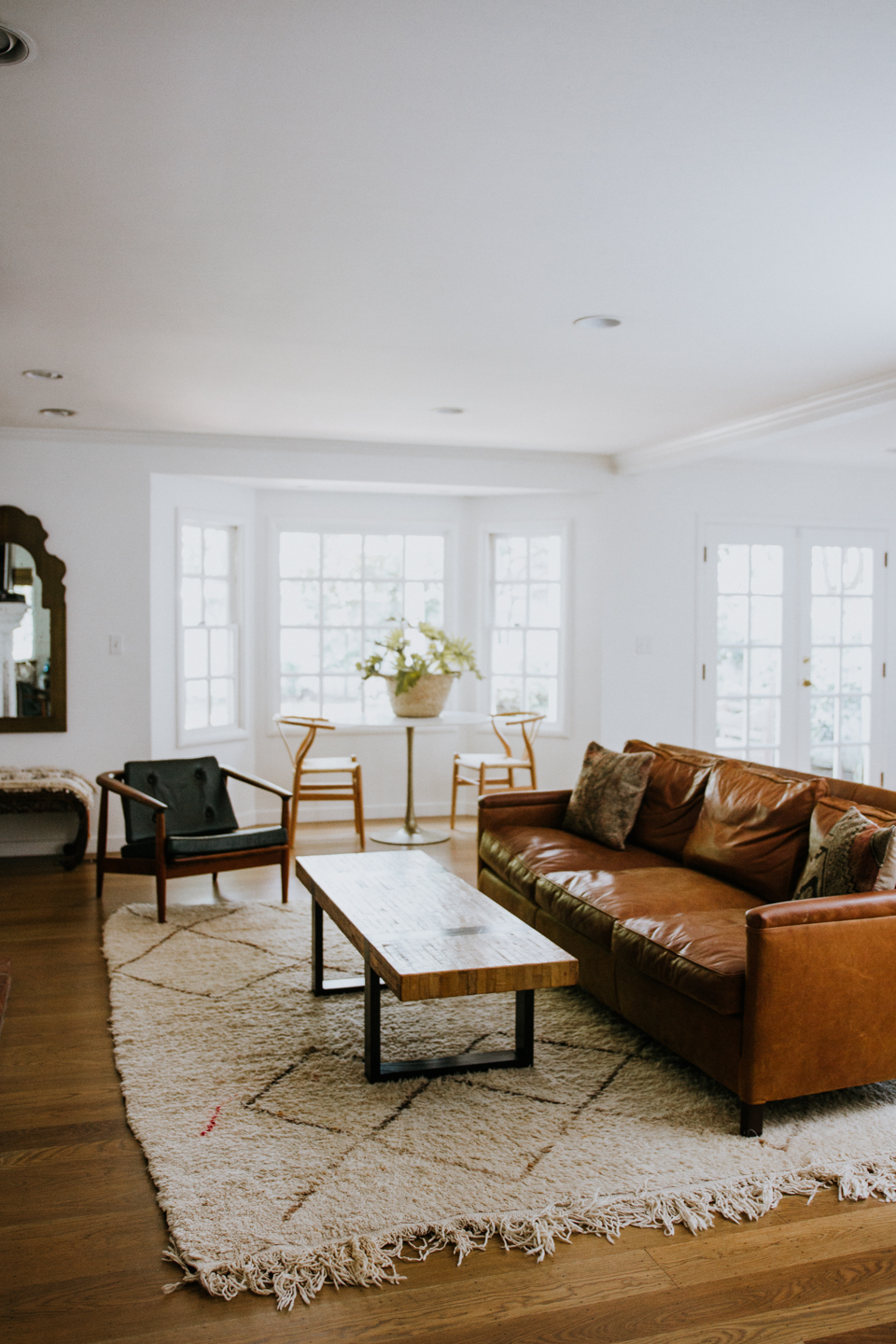 Rug Swap! A Fun Way to Add Color Into The Home For Summer