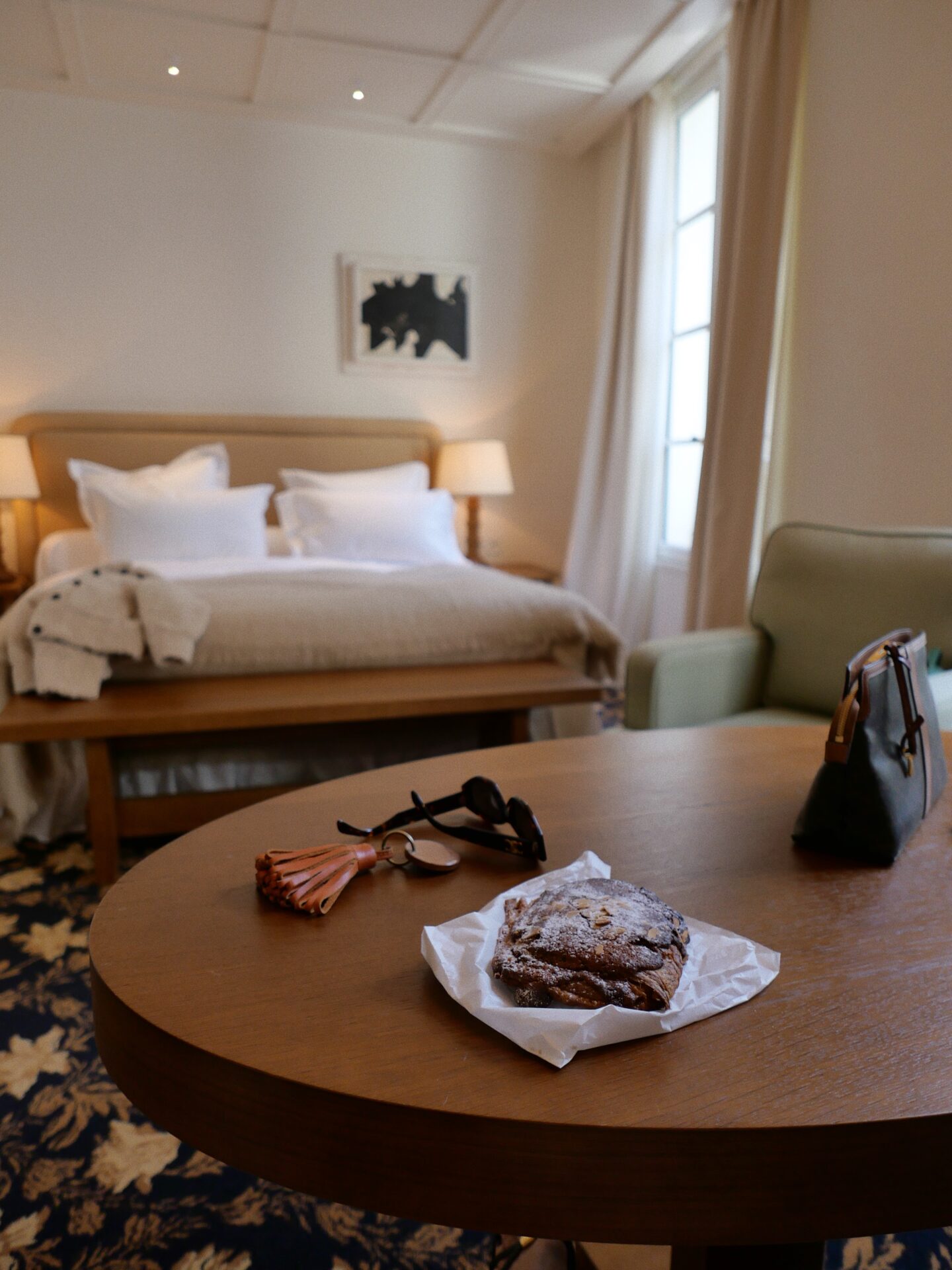 Hotel Chateau Voltaire in Paris