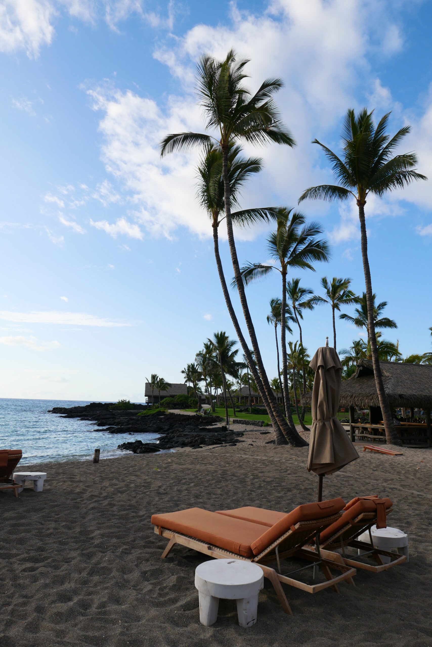 beach bed at the shore of Kona Village